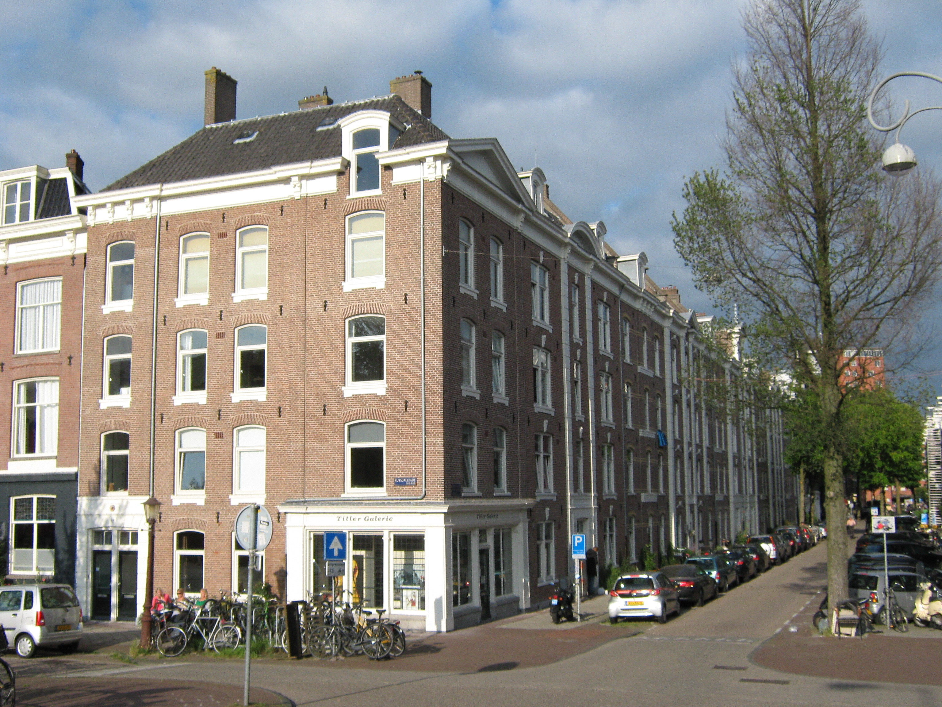 House built in 1876 in Amsterdam by a coop, still in use looking good