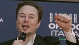 Uppgifter: Elon Musk knarkade med sina direktörer